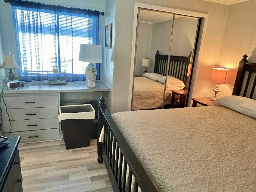 1203 N Indies Circle a Venice, FL Mobile or Manufactured Home for Sale