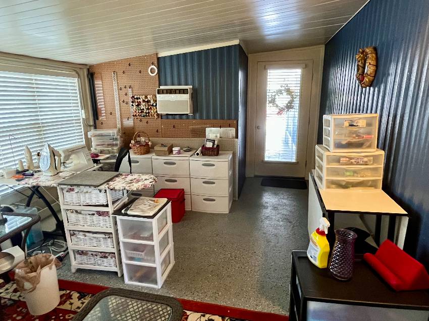 1203 N Indies Circle a Venice, FL Mobile or Manufactured Home for Sale