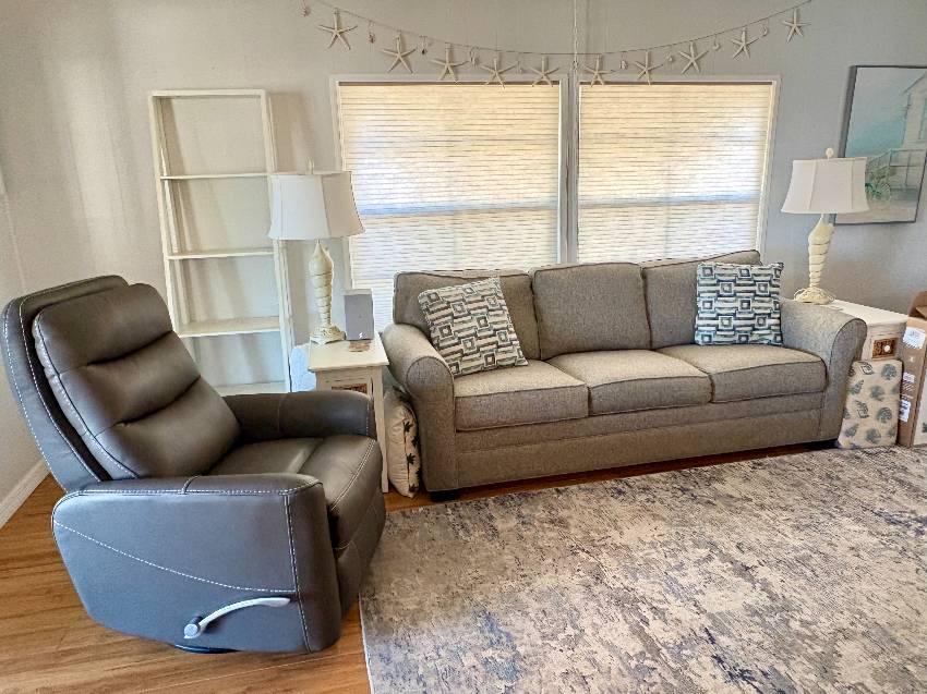 918 Uplands W a Venice, FL Mobile or Manufactured Home for Sale