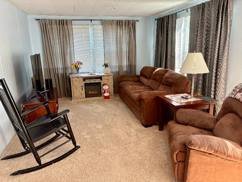 909 Kenoma W a Venice, FL Mobile or Manufactured Home for Sale