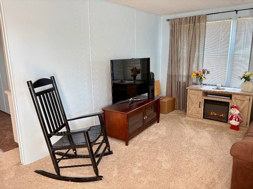 909 Kenoma W a Venice, FL Mobile or Manufactured Home for Sale