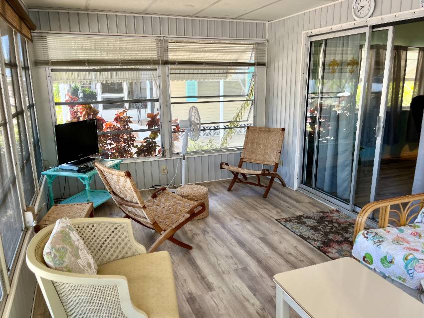 987 Haiti  E a Venice, FL Mobile or Manufactured Home for Sale