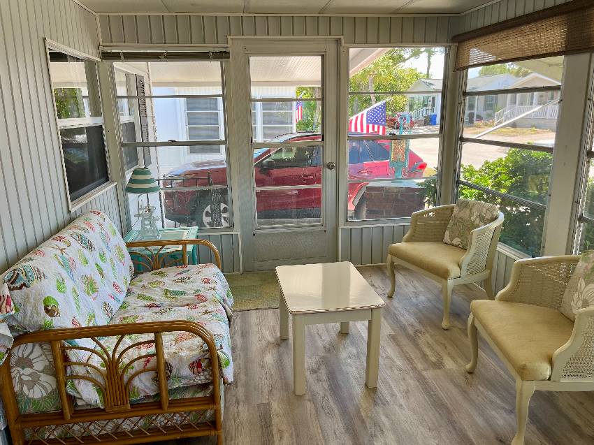 987 Haiti  E a Venice, FL Mobile or Manufactured Home for Sale