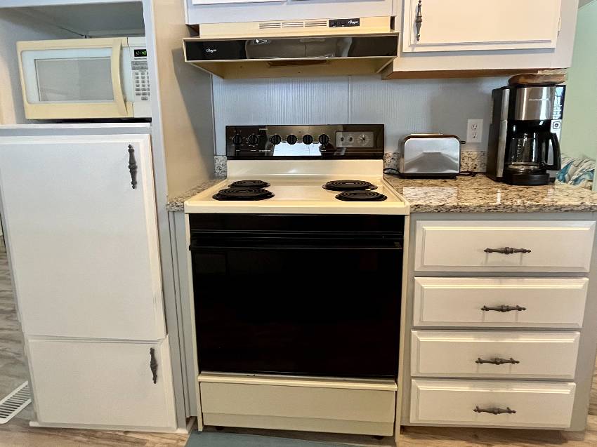 987 Haiti  E a Venice, FL Mobile or Manufactured Home for Sale