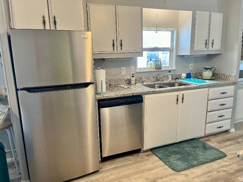 987 Haiti  E a Venice, FL Mobile or Manufactured Home for Sale