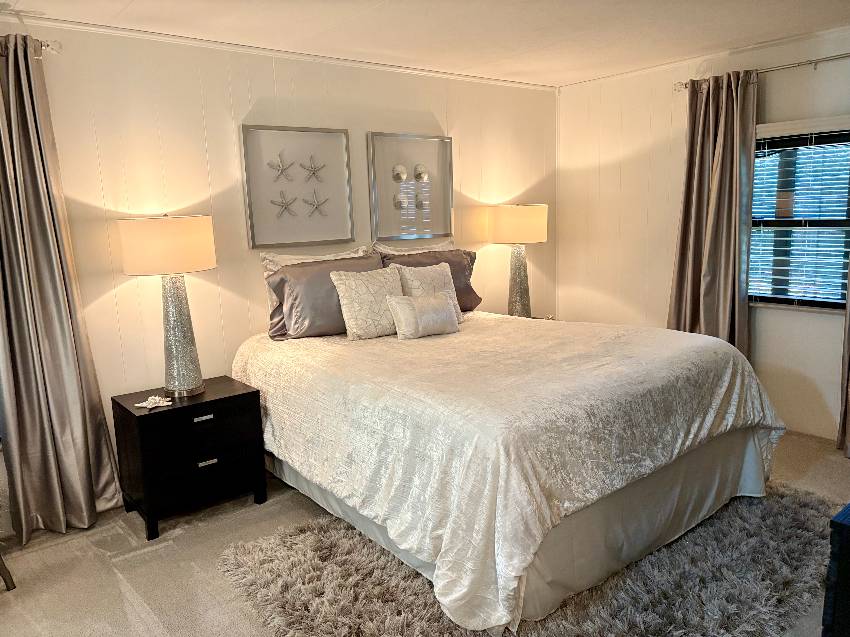 1280 S Indies Circle a Venice, FL Mobile or Manufactured Home for Sale