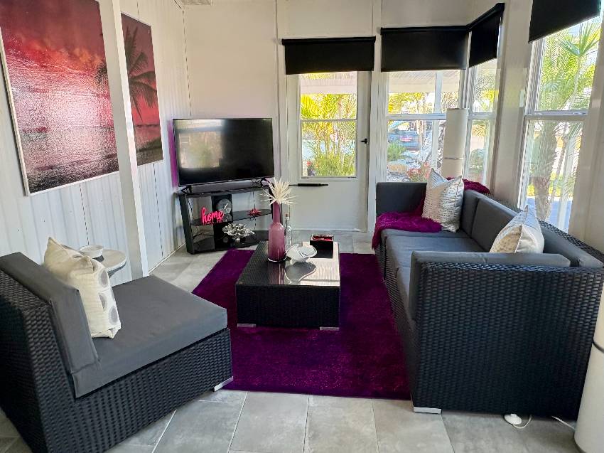 1280 S Indies Circle a Venice, FL Mobile or Manufactured Home for Sale