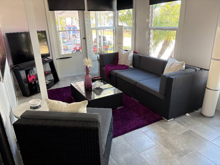 1280 S Indies Circle a Venice, FL Mobile or Manufactured Home for Sale