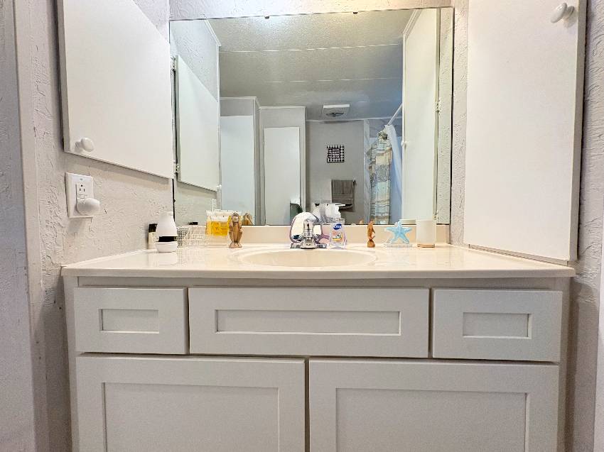 976 Freeport E a Venice, FL Mobile or Manufactured Home for Sale