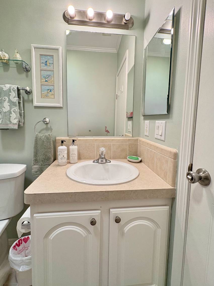 909 Eleuthera W a Venice, FL Mobile or Manufactured Home for Sale