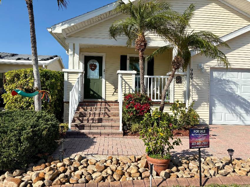 909 Eleuthera W a Venice, FL Mobile or Manufactured Home for Sale