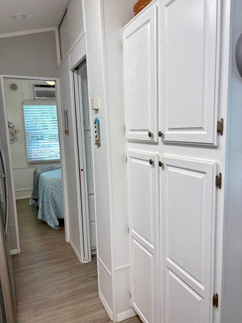 1300 N River Rd Lot R28 a Venice, FL Mobile or Manufactured Home for Sale