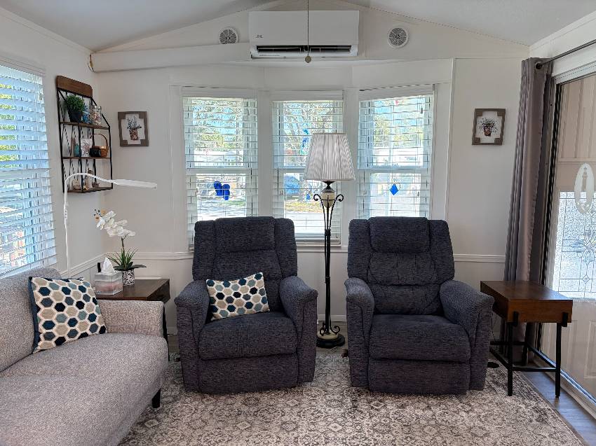 1300 N River Rd Lot R28 a Venice, FL Mobile or Manufactured Home for Sale