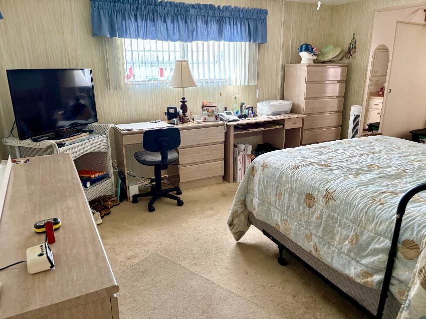 858 Dominica a Venice, FL Mobile or Manufactured Home for Sale