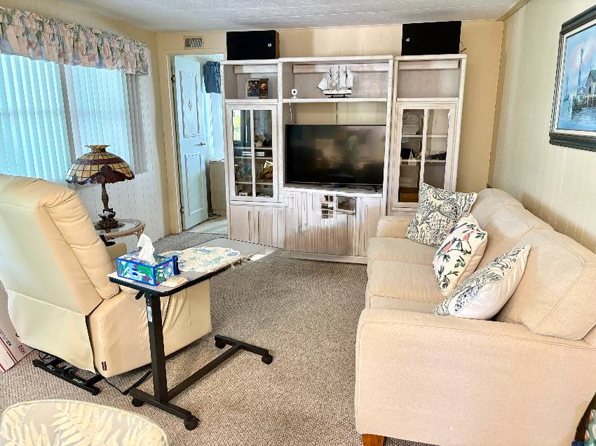 858 Dominica a Venice, FL Mobile or Manufactured Home for Sale