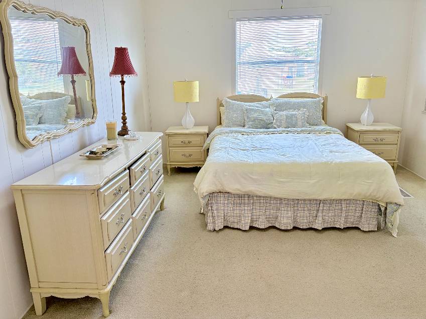 956 Bonaire E a Venice, FL Mobile or Manufactured Home for Sale