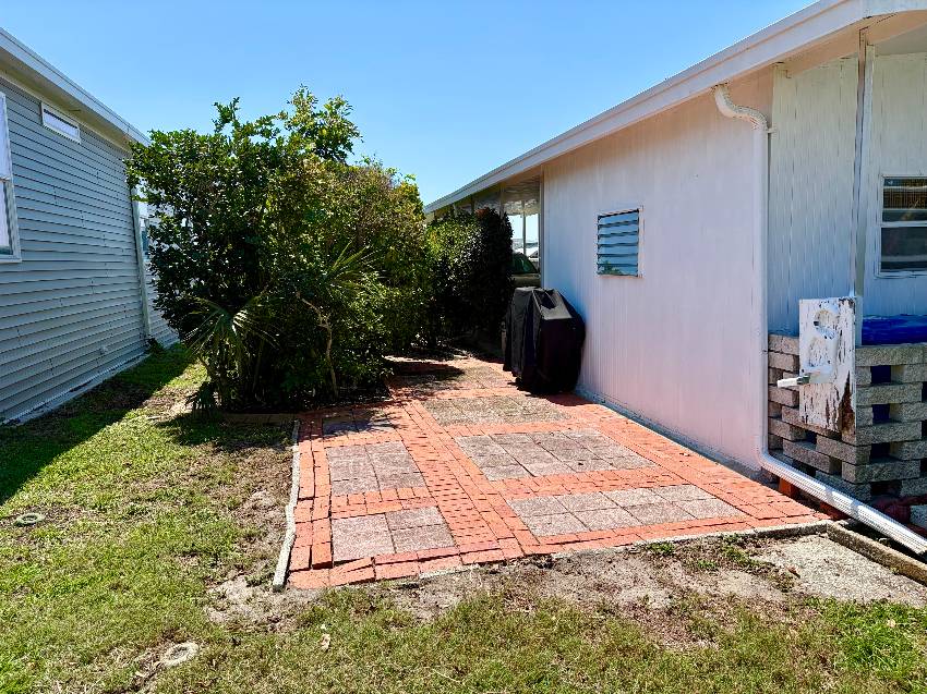 933 Questa W a Venice, FL Mobile or Manufactured Home for Sale