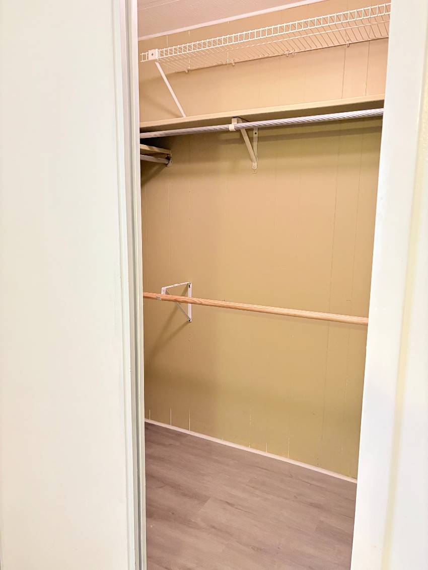 430 Cobia a Venice, FL Mobile or Manufactured Home for Sale