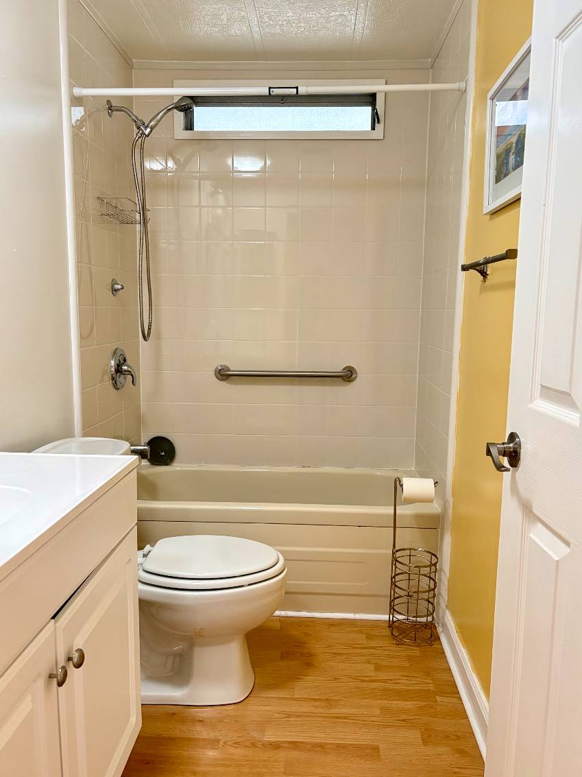 430 Cobia a Venice, FL Mobile or Manufactured Home for Sale