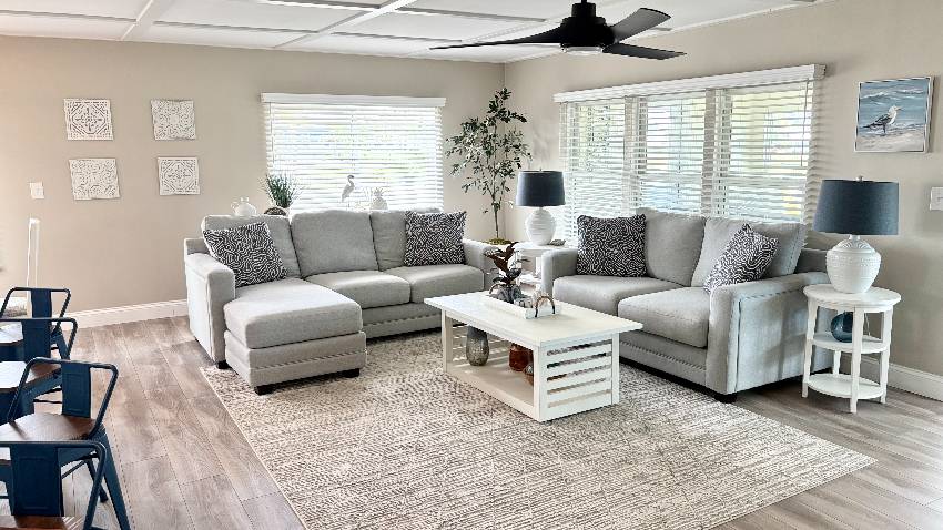 936 Xanadu a Venice, FL Mobile or Manufactured Home for Sale