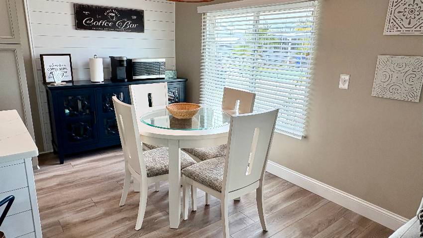 936 Xanadu a Venice, FL Mobile or Manufactured Home for Sale