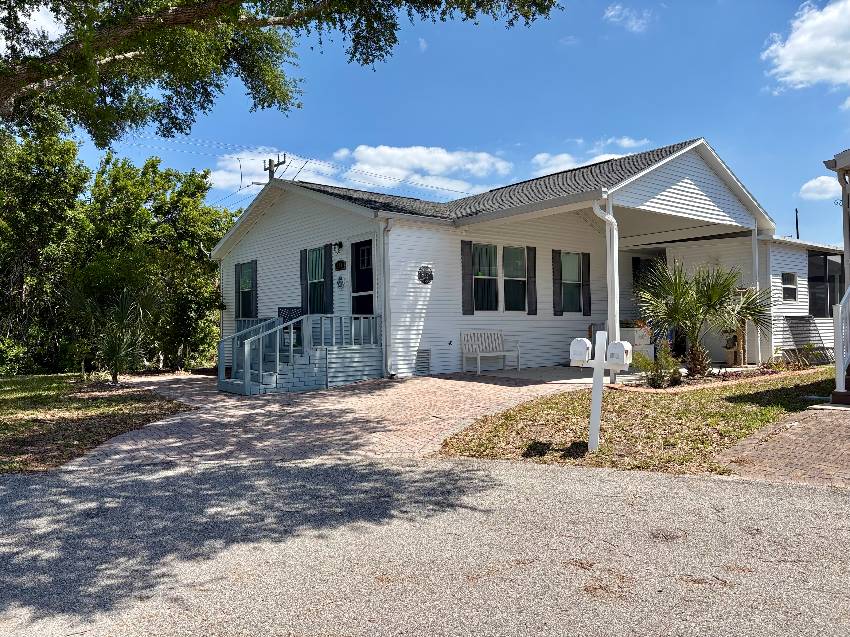 988 Haiti E a Venice, FL Mobile or Manufactured Home for Sale