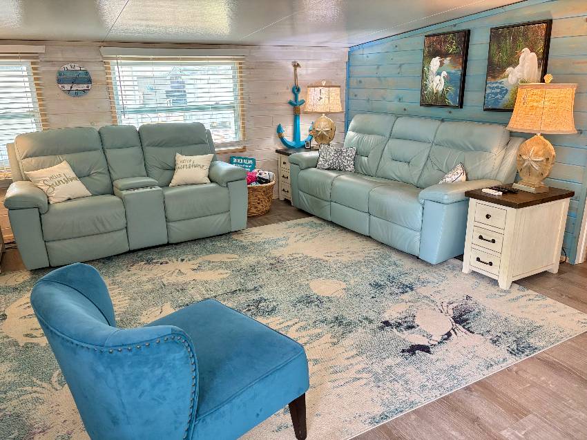 1300 N River Road, Lot E20 a Venice, FL Mobile or Manufactured Home for Sale